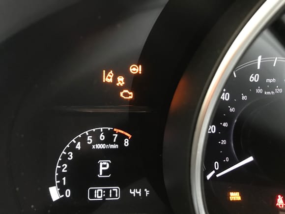 2019 Honda Fit/40000miles
 All dashboard light ON