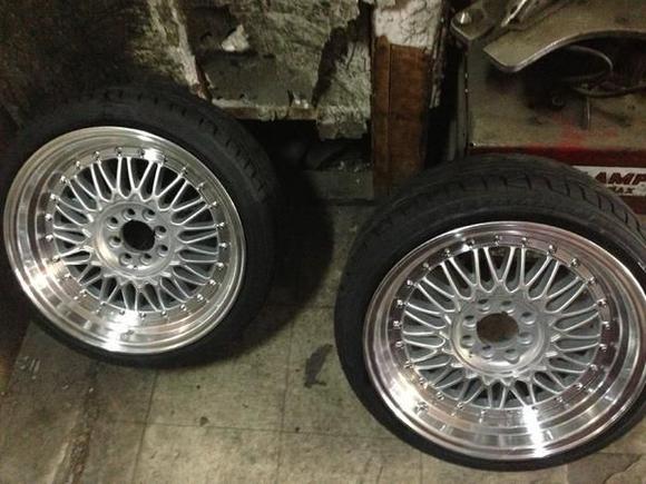 No stretch on these wheels!