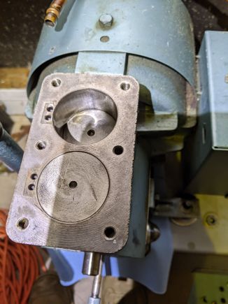 Here we see the block and pistons! Strikingly simple and likely pretty underwhelming to others. I've replaced a cylinder head before on a car, but never pulled a piston. This seemed like a good opportunity to demystify stuff!