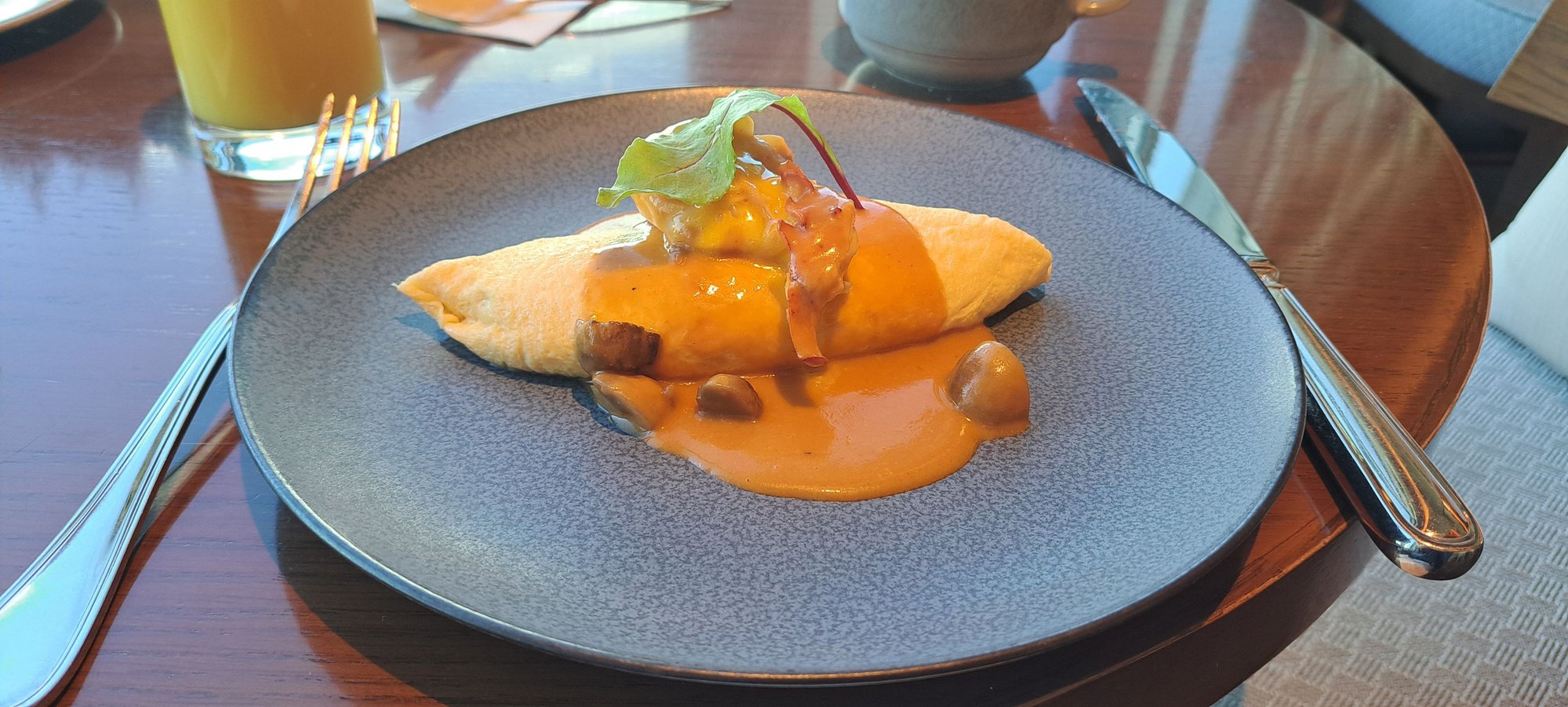went for the lobster omelet ( was going to be walking most of the day & evening)