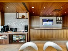 Club Lounge