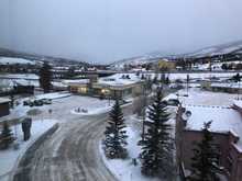 The next morning we woke to grey and overcast skies with temperatures in the teens. 