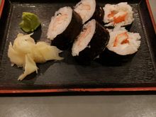 Crab and shrimp roll