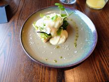 Eggs benedict on order, some of the better ones I had lately.