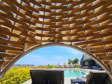 Club InterContinental pool cabana