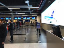 Saga Premium and Saga Gold Check-in.  Noone in line😄