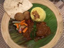Nasi kuning platter