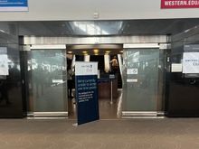 DEN United Club West Entrance