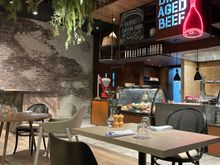 Buffet and à la carte restaurant 