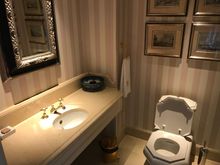 Extra seperate toilet 