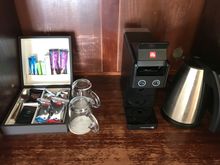 Illy coffee machine & kettle
