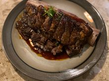 Beef ribs with gravy