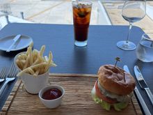 Impossible burger at JFK FFD. It’s was pretty decent. Would order again. 