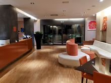 Spacious reception area at the Hotel Major near Trieste airport 