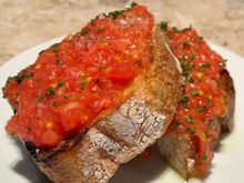 Excellent Pan con Tomate.