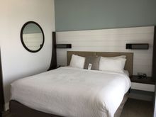 King bed suite