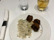 I requested the Korean meatballs and jasmine steamed rice. It was just okay as the meatballs were very dry and had hardly any flavor.