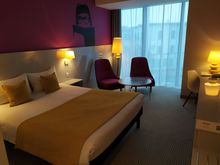 The bedroom really was quite comfortable, a much higher quality than the usual standard of ibis