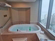 Jacuzzi good for 2 pax