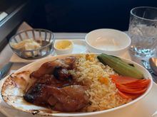 After a disappointing Pork dish on first leg from LHR, I decided to avoid the beef and go for the Hoisin Chicken which was good in terms of flavour and quite filling.