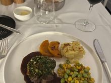 Beef tenderloin (very good) which I chose to go with the excellent Bordeaux