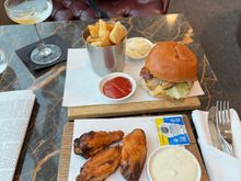 JFK Clubhouse chicken wings, chicken burger