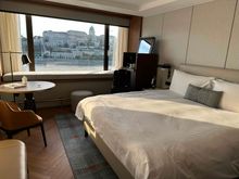 "Test" renovation room. King Premium River View