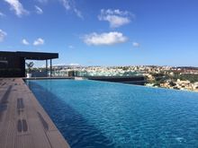Panoramic pool