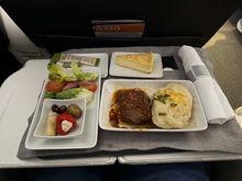 Short Rib with Twice-baked Potato, PHX-CVG. The short rib seems to be my go-to and I should have gone with it on the other flight too. This meal was decent enough. The cheesecake dessert was pretty good. 