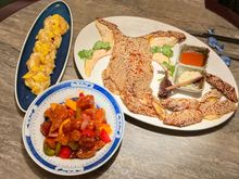 Mango mayo prawns , sweet & sour pork and the sesame chicken , Thursday lunch 