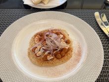 The houmous starter with pitta bread. Was fine but probably better as a bar snack. Would have been lifted by the chicken skewer they had in GF at the end of last year.