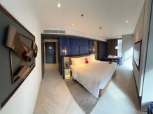 Corner room with day bed for lounging on