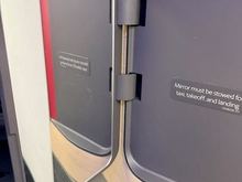 Foldable mirror