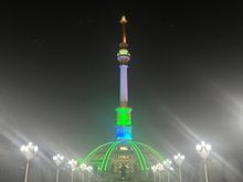 Independence monument 