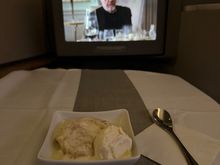 Tried the butter cake with ice cream. It was quite good and would order again. That said, the rush of sugar definitely prevented me from getting decent sleep. 