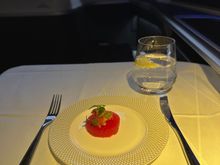 The second nice amuse on the trot after a good one from SYD-SIN last week. 