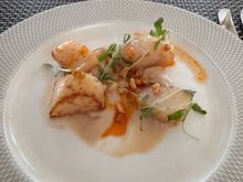 Scallops…pretty tasteless 
