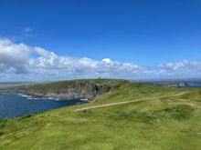 12th hole and the amazing cliffs of the edge