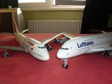 BA 747 with LH A380 in 1:100