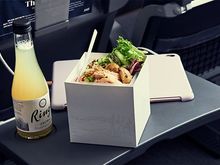 
SALAD OF THE SEASON 10,00 EUR

Salad made with fresh local ingredients with seasonal and carefully selected vegetables and protein such as fish, chicken or meat.
