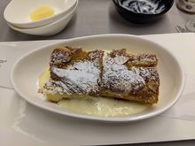 I am normally a savory breakfast person and don't like sweet breakfasts like pancakes or french toast, but "almond croissant pudding" intrigued me enough to give it a try. I was expecting to not finish it but wow it was amazing and I nearly licked the plate clean. It did not taste excessively sweet to me. The lower cabin pressure of the 777 compared to A350 or B787 played a role here too I think as I've noticed my tastebuds like sweet things more than usual at altitude.
