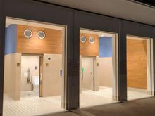 clean public toilets