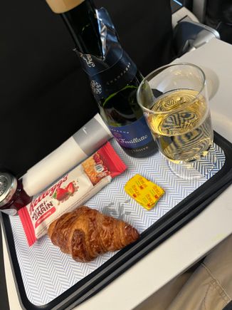 BA831 CE breakfast