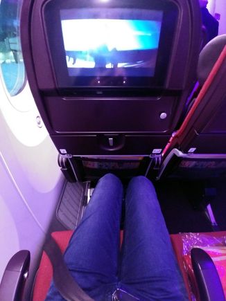 Legroom in the VS 787-9, seat 55A