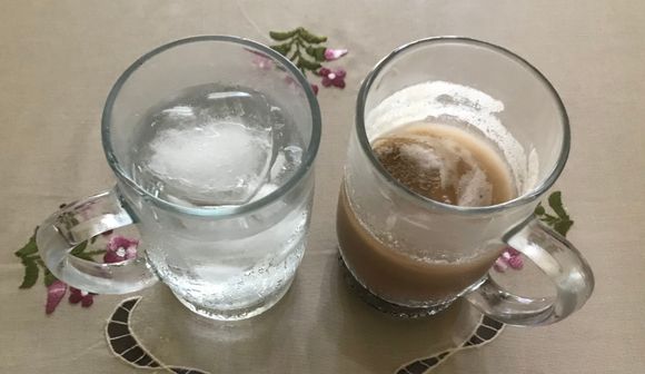 Iced water & iced latte 