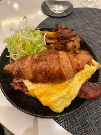 ​​​​​​​BEC croissant was awesome