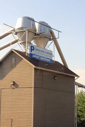 Sawdust silo as glimpsed from the Coast Starlight in 2015...