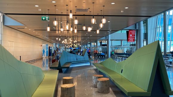 More seats in the non-Schengen wing of HEL