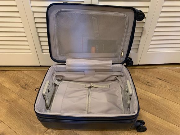 Briggs and Riley Sympatico Bag (open view)