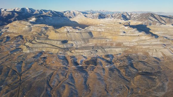 I'd be interested if someone knows what they are mining. Near the Great Salt Lake. From SEA. Incredibly large hole.